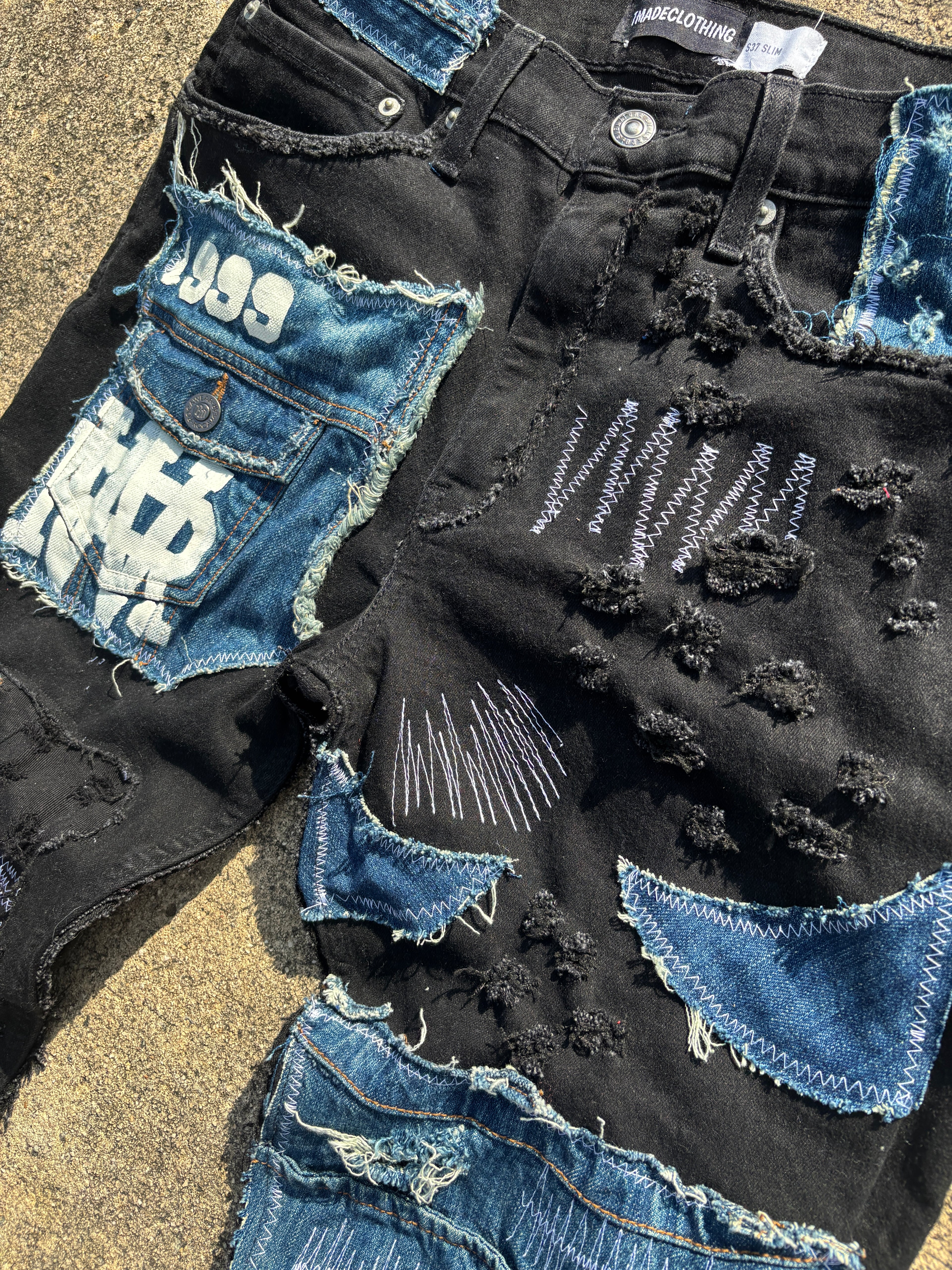 1/1 1999 Jeans (37/32) image 1