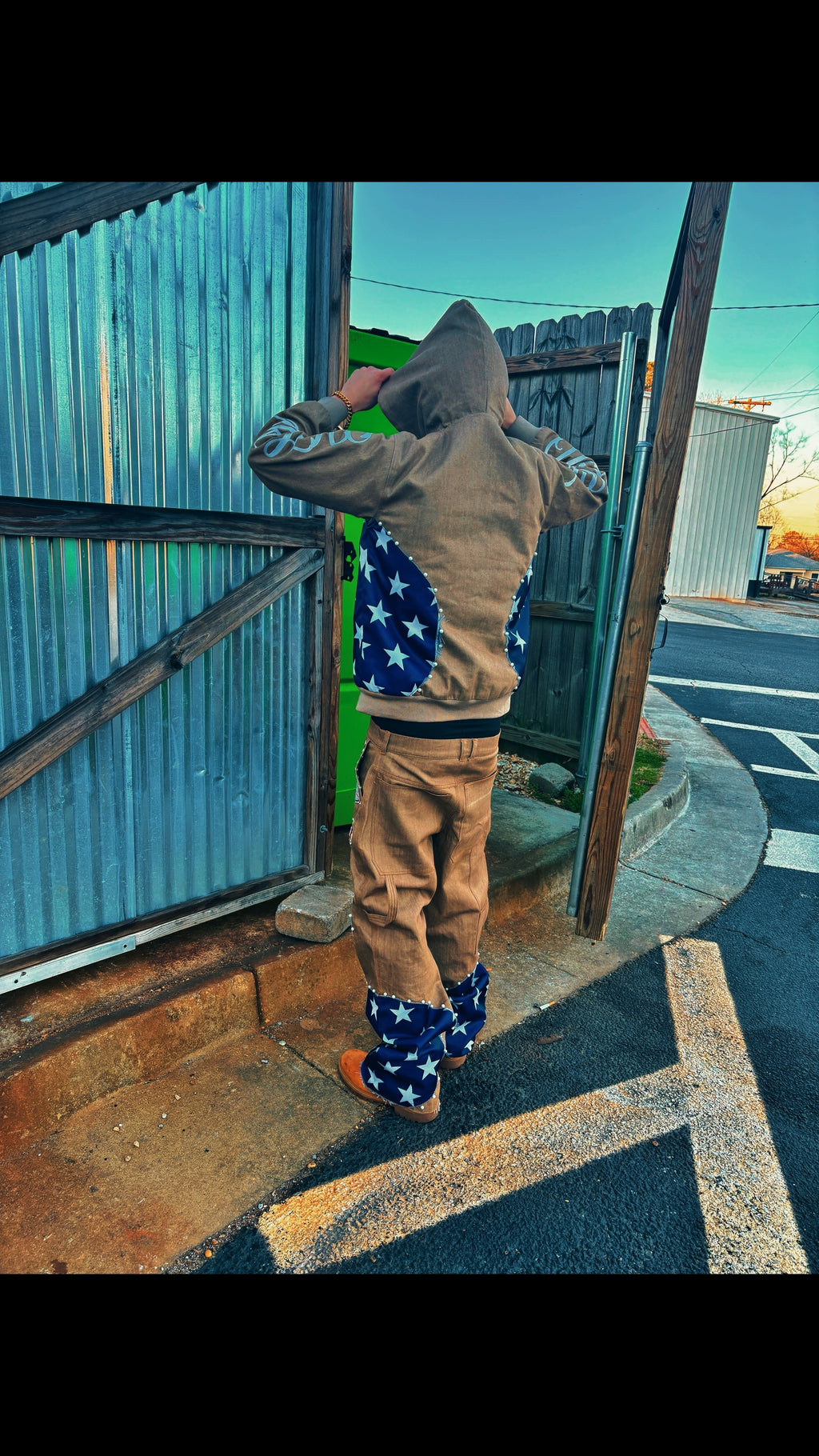 Outlaw zip up jacket image 3