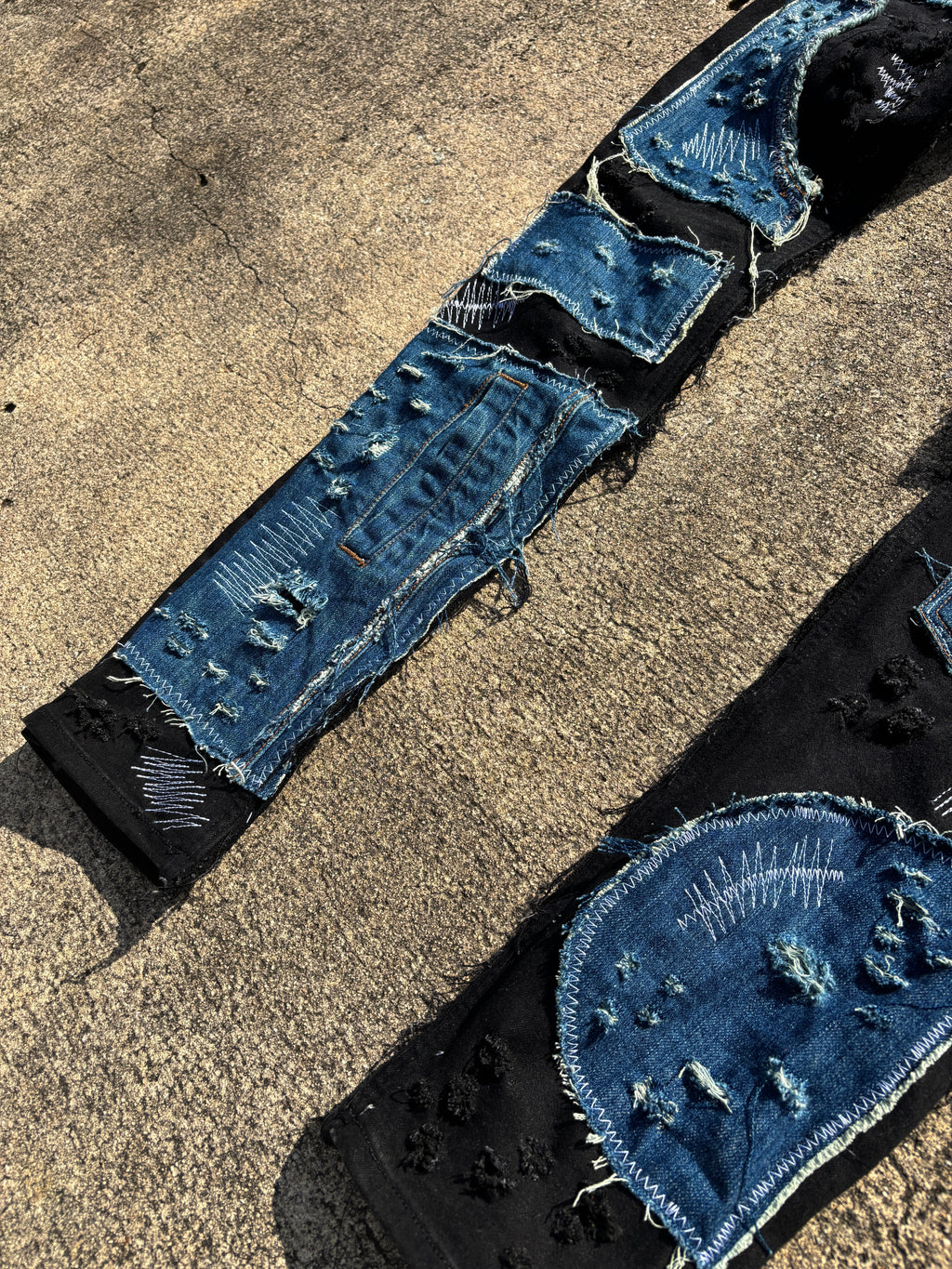 1/1 1999 Jeans (37/32) image 2
