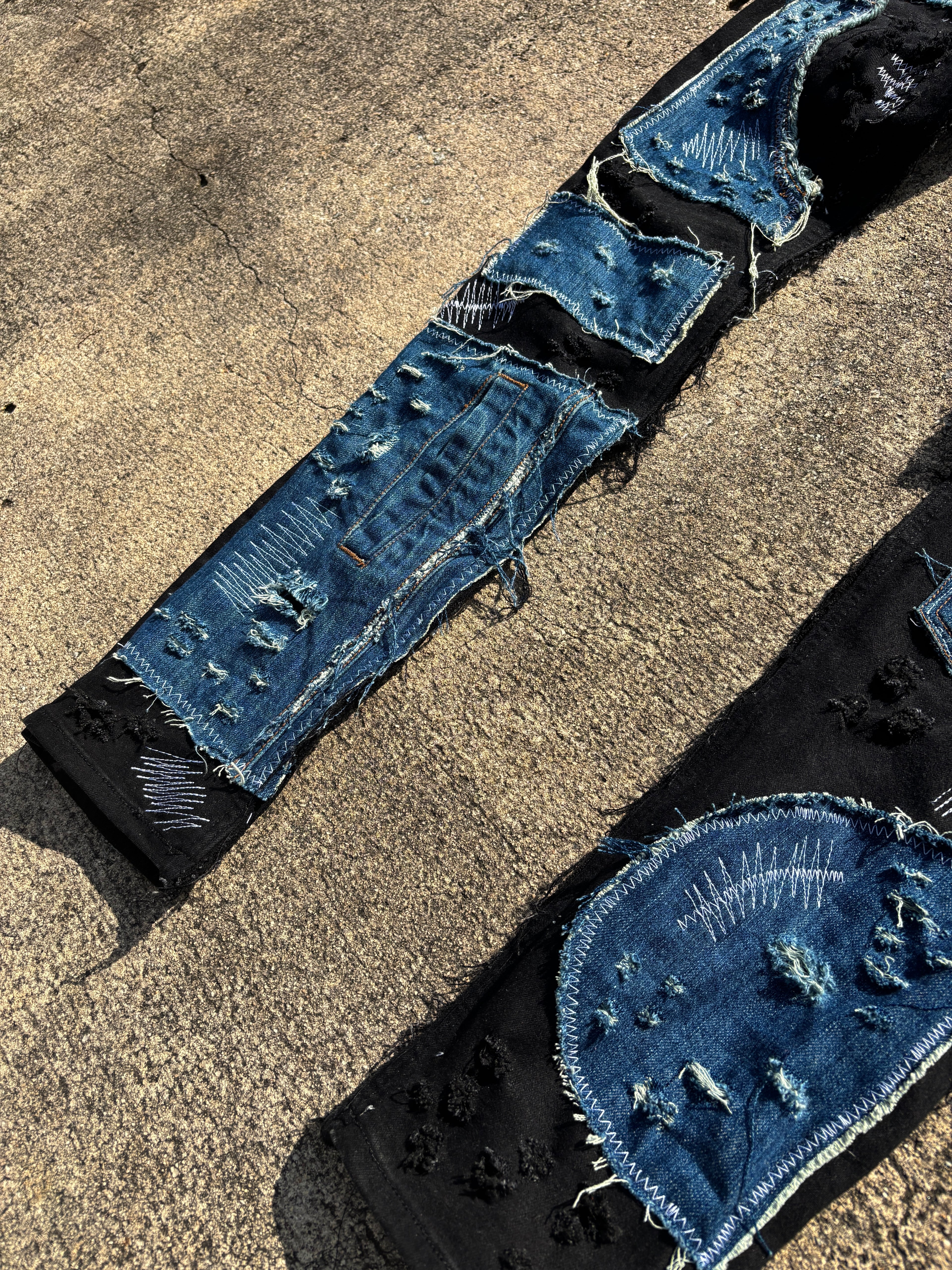 1/1 1999 Jeans (37/32) image 2